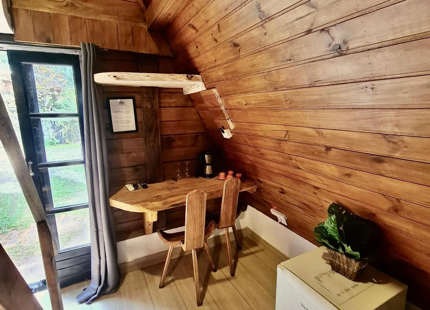 Pousada Casa Mantiqueira - Proxima Ao Capivari E Opcoes De Hidromassagem Campos do Jordao